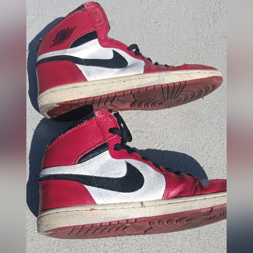 1985 Jordan 1 High OG “Chicago” Size 10.5 Completely Original